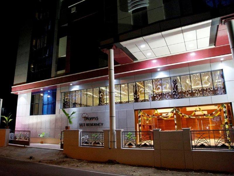 Poppys S.E.T Residency Hotel Kumbakonam Exterior photo